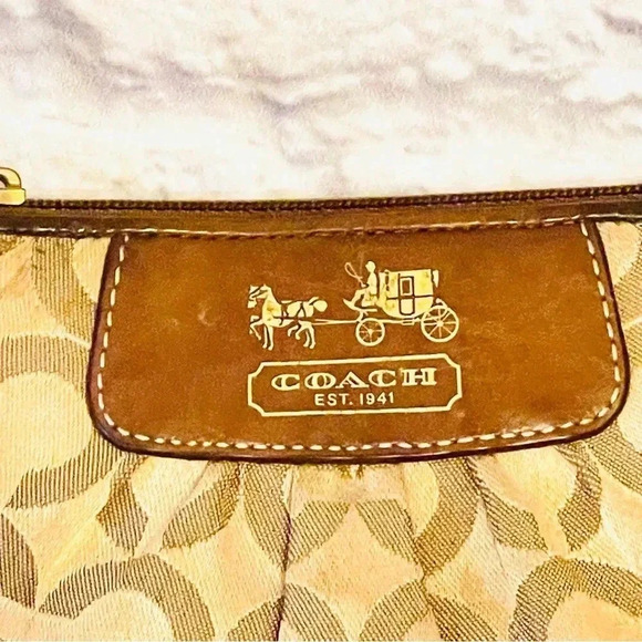 Coach Signature Wristlet Tan with Brown Leather & Gold Hardware. - Picture 3 of 9